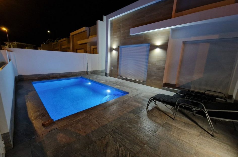 Villa in Jerónimo y Avileses