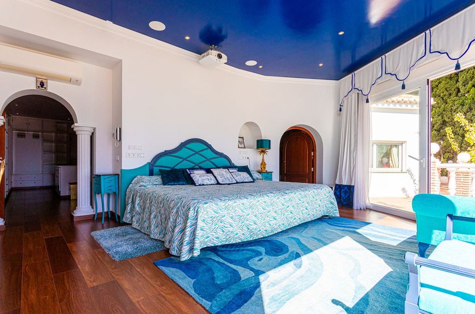 Villa in Benalmádena