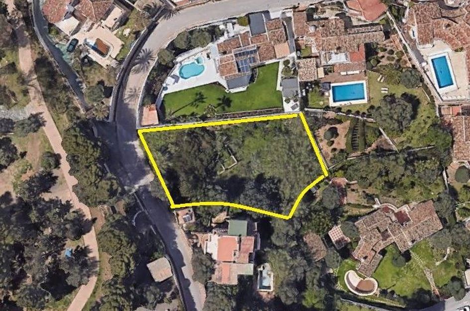 Perceel in Benalmádena