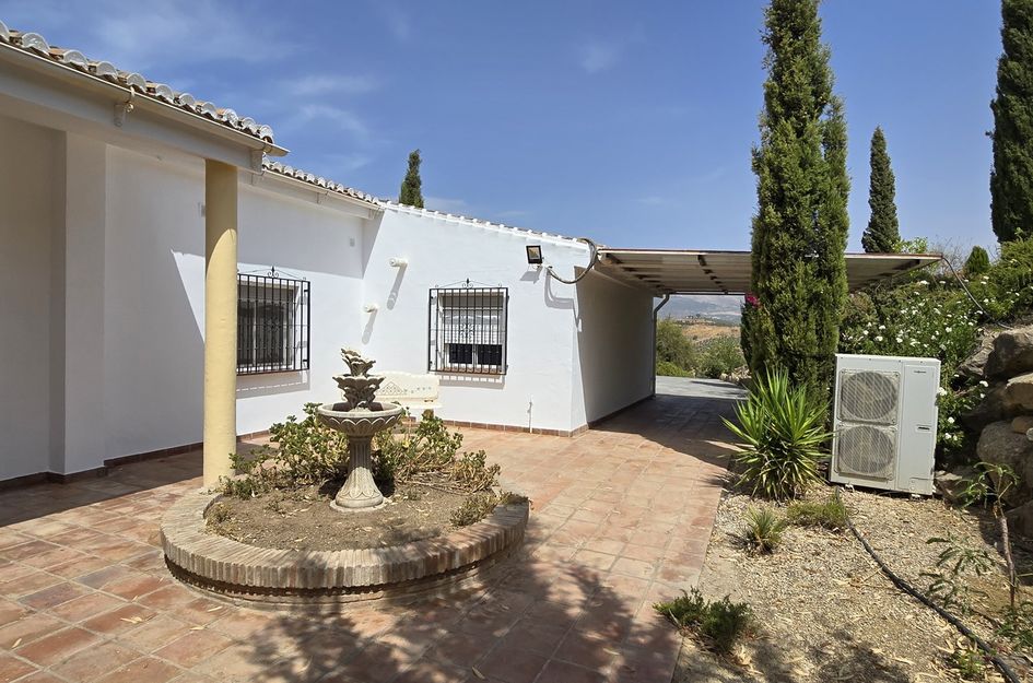 Villa in Viñuela