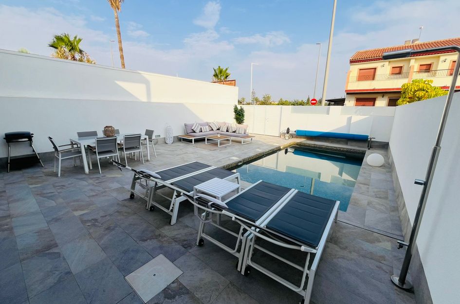 Villa in Jerónimo y Avileses