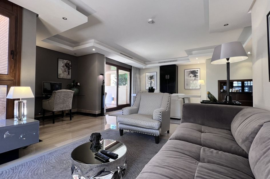 Appartement in Urbanización Puerto de Estepona