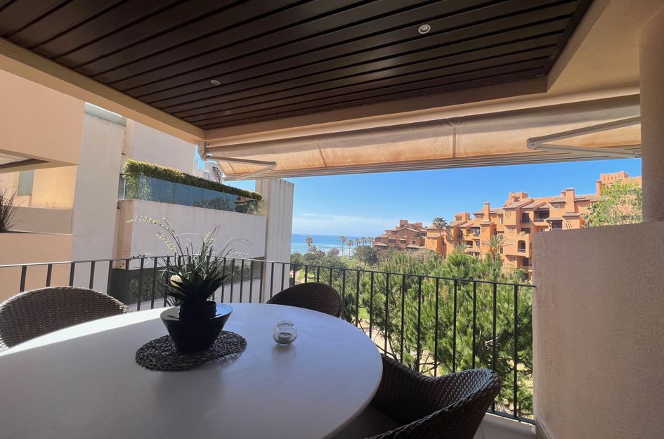 Appartement in Urbanización Puerto de Estepona