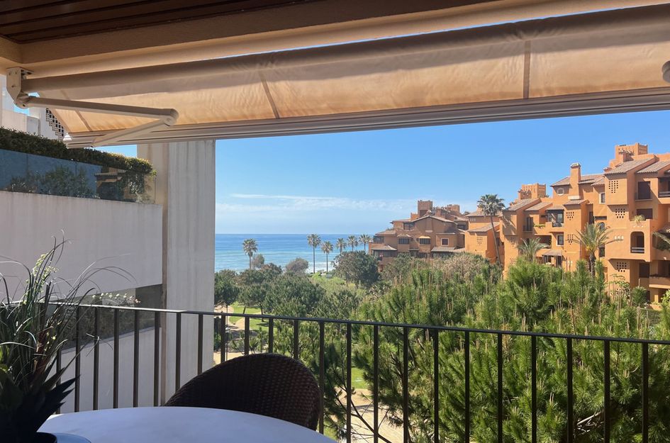 Appartement in Urbanización Puerto de Estepona