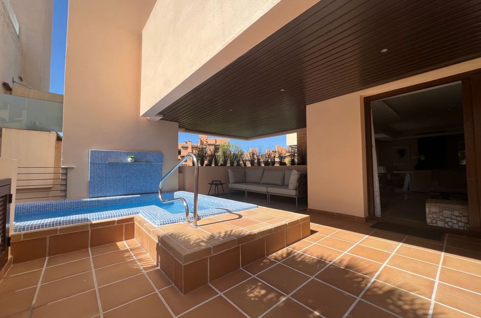 Appartement in Urbanización Puerto de Estepona