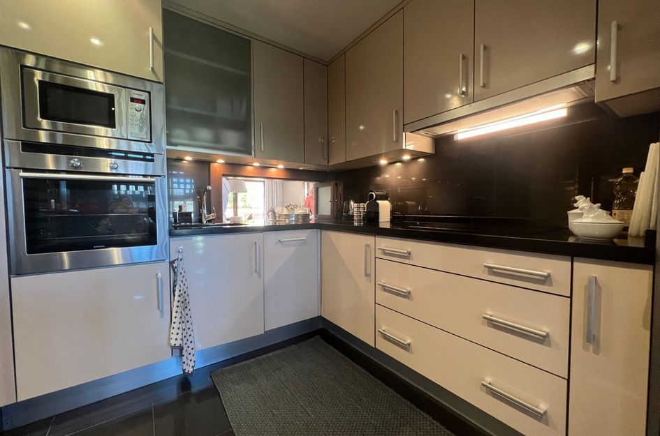 Appartement in Urbanización Puerto de Estepona