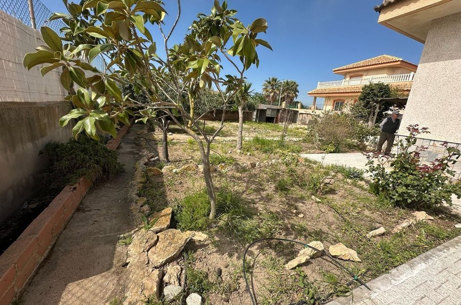 Villa in Los Alcázares