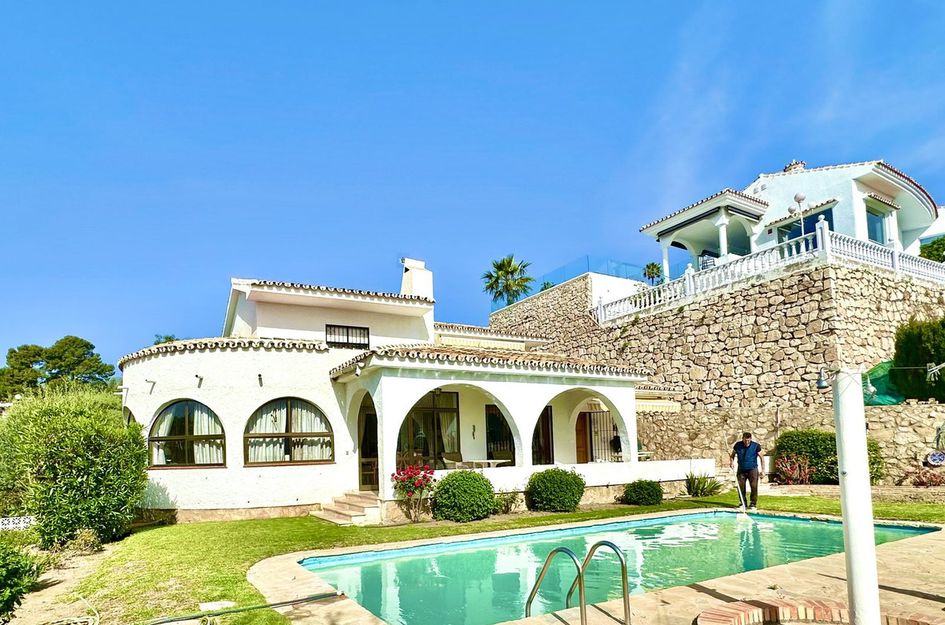 Villa in Benalmádena
