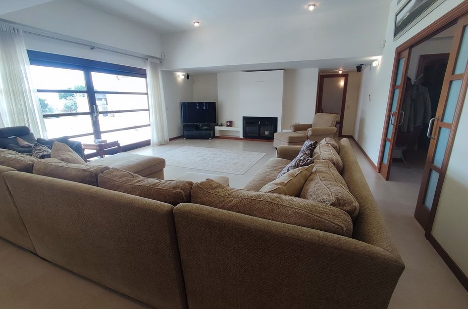 Villa in Jerónimo y Avileses