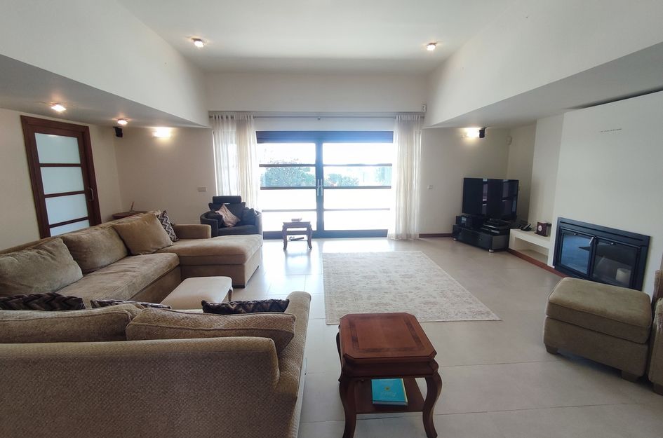 Villa in Jerónimo y Avileses