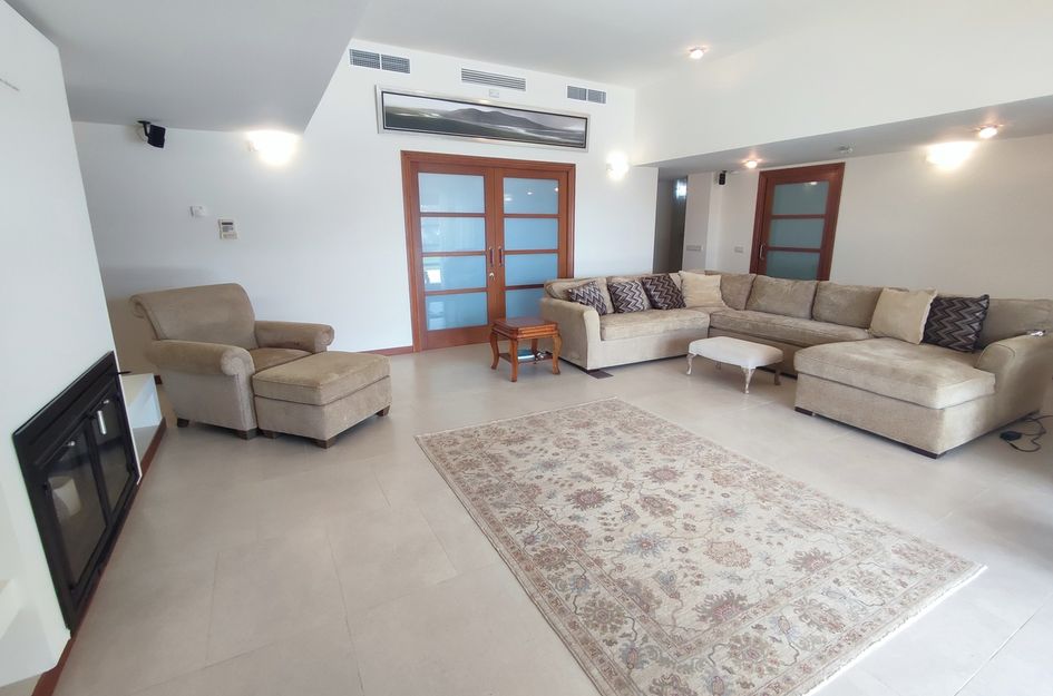 Villa in Jerónimo y Avileses