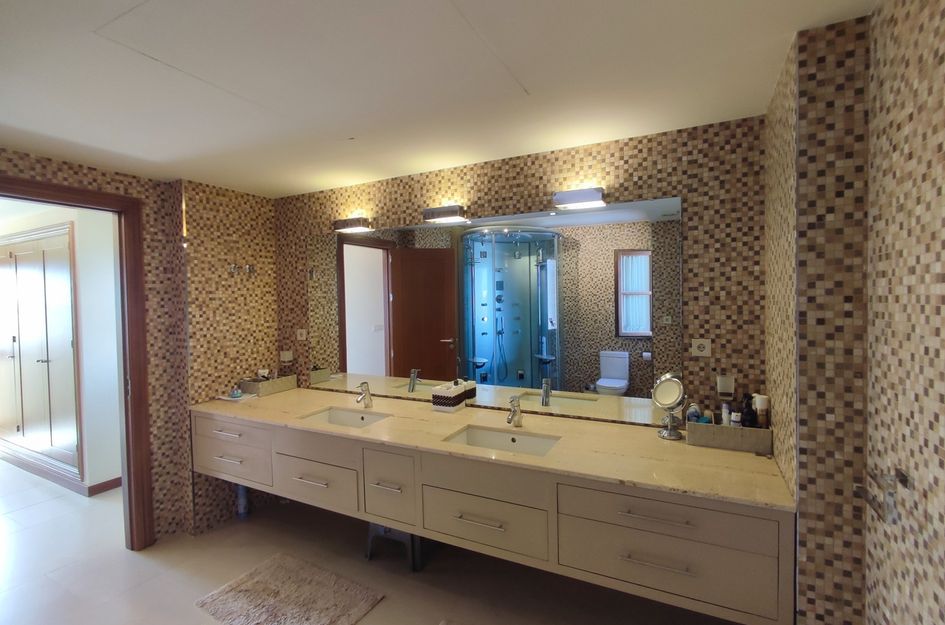 Villa in Jerónimo y Avileses