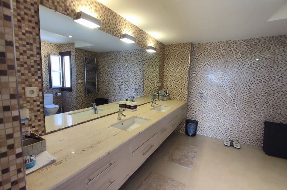 Villa in Jerónimo y Avileses