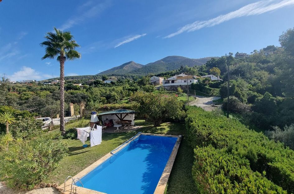 Huis in Alhaurín el Grande