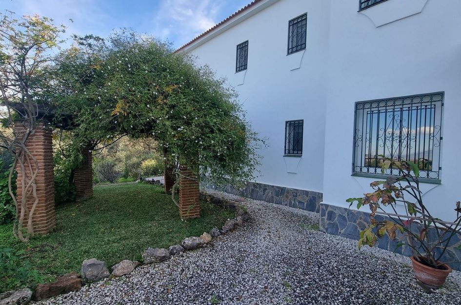 Huis in Alhaurín el Grande