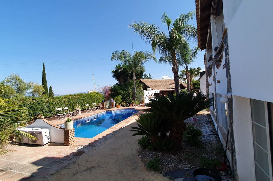 Huis in Alhaurín el Grande