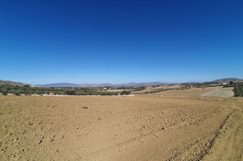 Perceel in Alhaurín el Grande