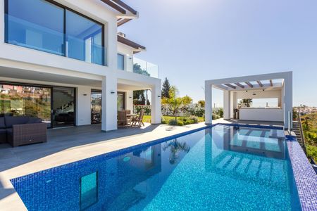 Villa in Estepona