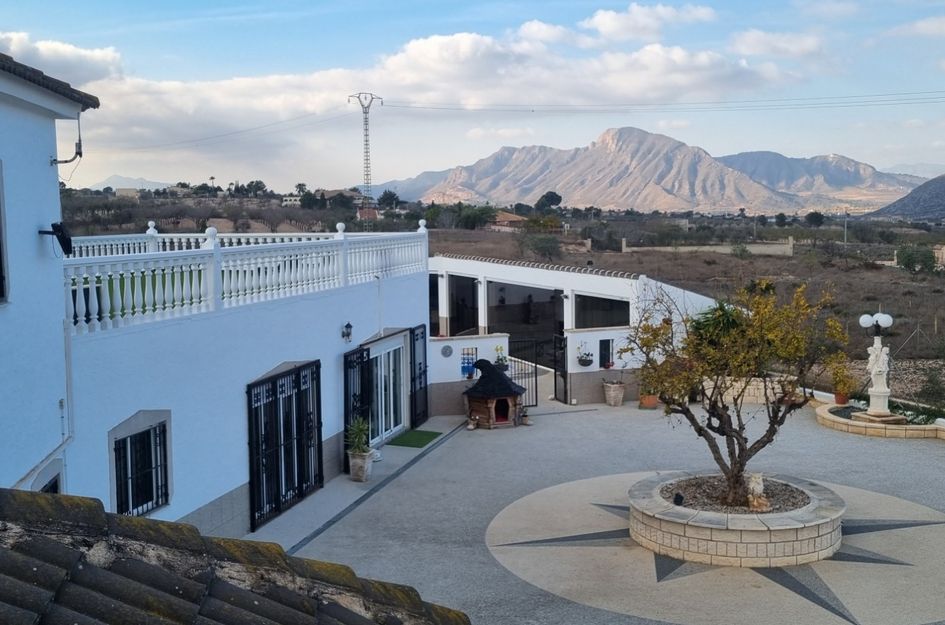 Villa in Hondón de los Frailes