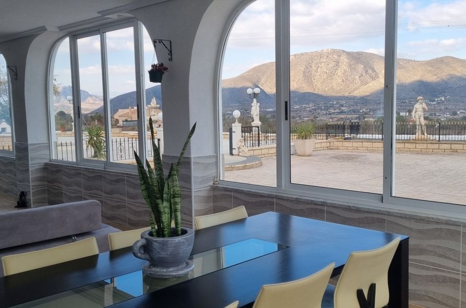 Villa in Hondón de los Frailes