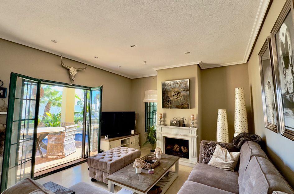 Villa in Dehesa de Campoamor