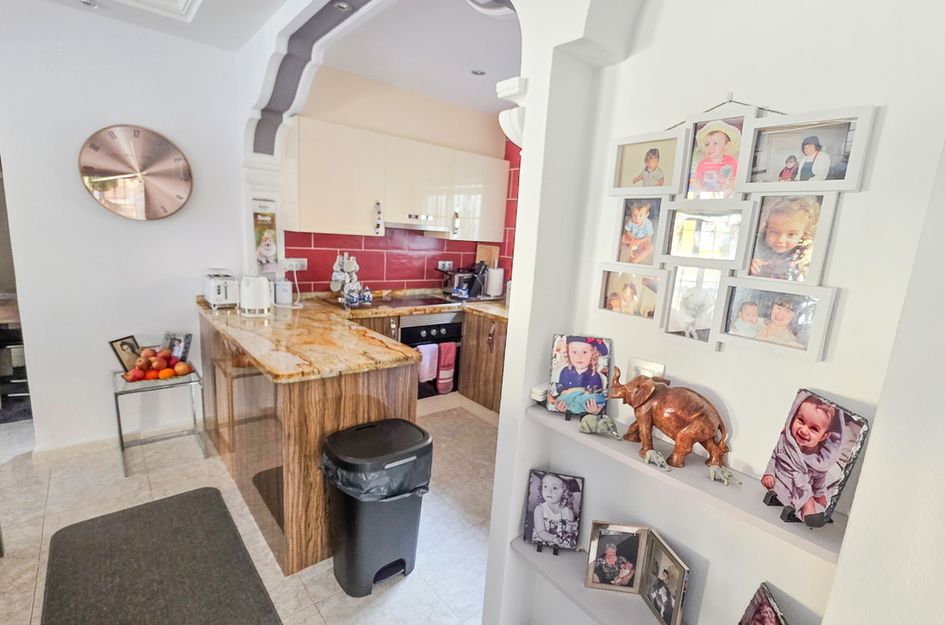 Villa in Res. Las Filipinas