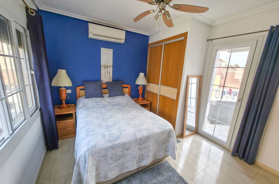 Villa in Res. Las Filipinas