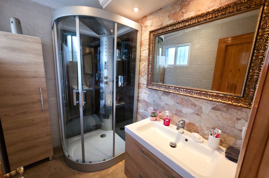 Villa in Res. Las Filipinas