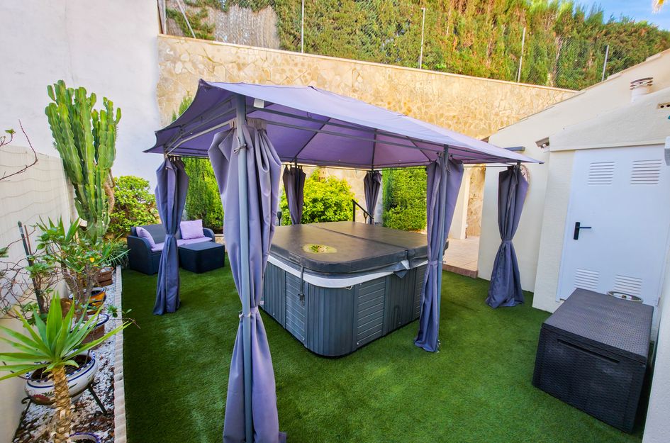 Villa in Res. Las Filipinas