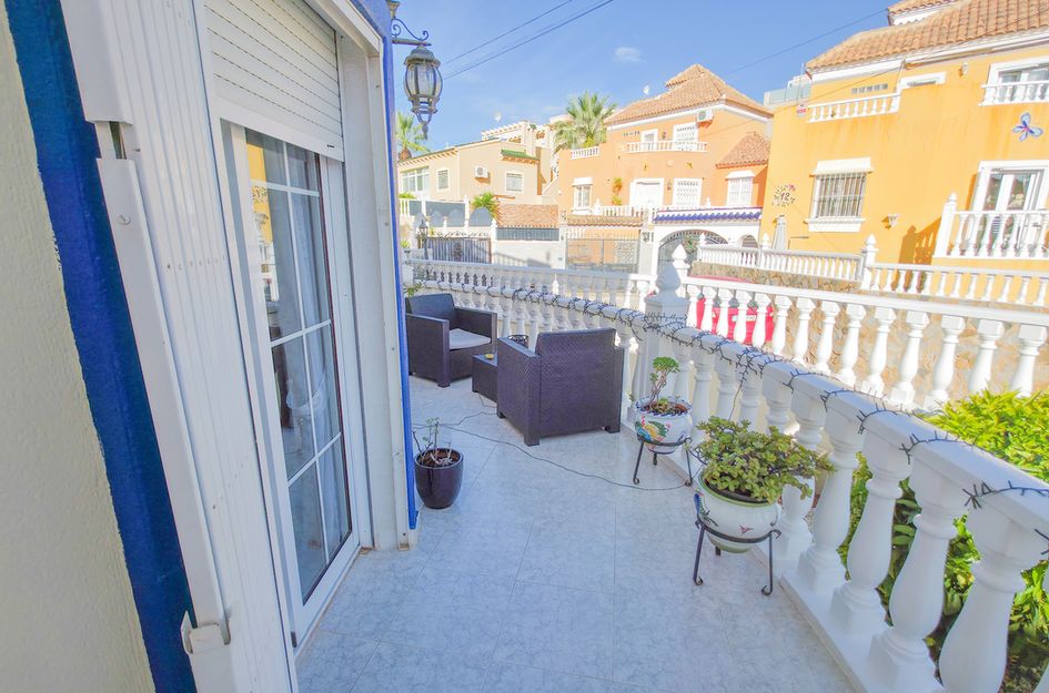 Villa in Res. Las Filipinas