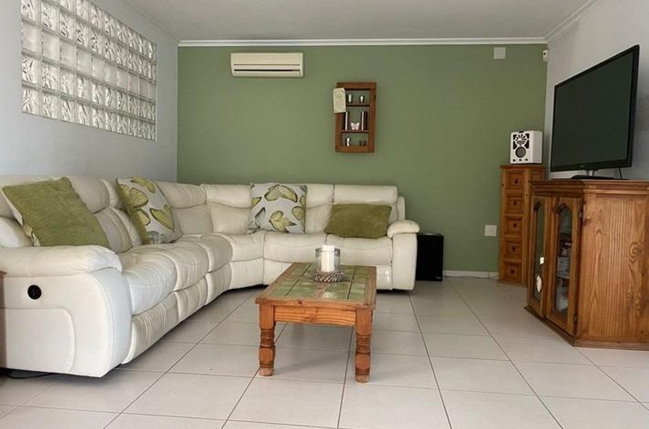 Villa in Mos del Bou