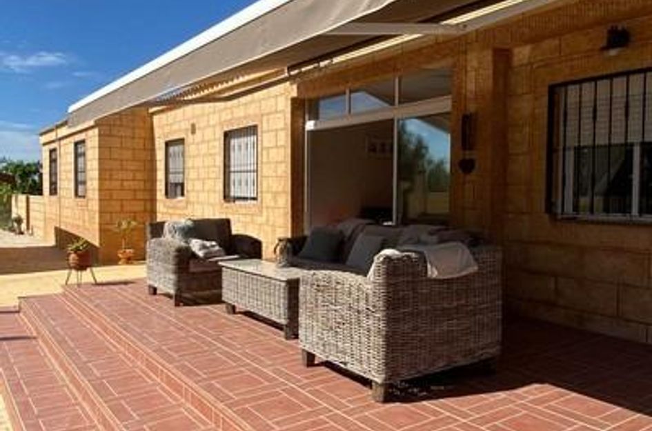 Villa in Mos del Bou