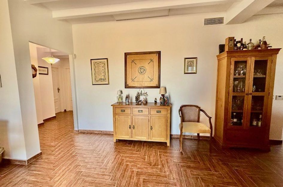 Villa in Jerónimo y Avileses