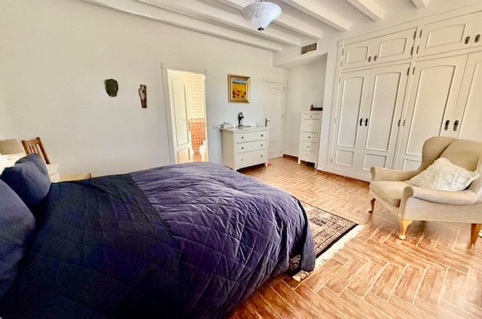 Villa in Jerónimo y Avileses