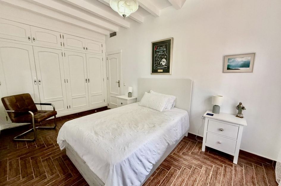 Villa in Jerónimo y Avileses