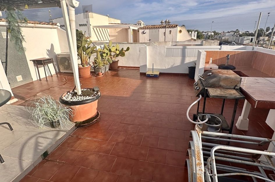 Halfvrijstaand in Dehesa de Campoamor