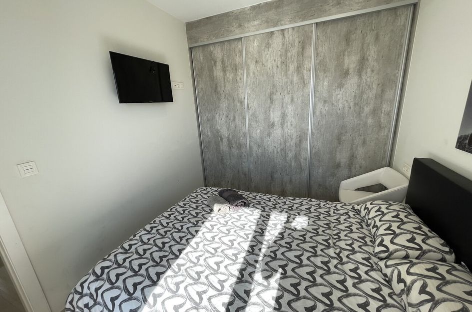 Halfvrijstaand in Res. Las Filipinas