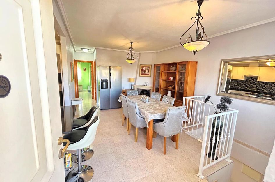 Huis in Res. Las Filipinas