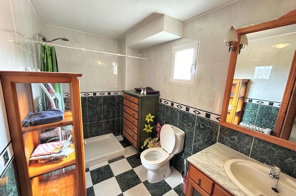 Huis in Res. Las Filipinas