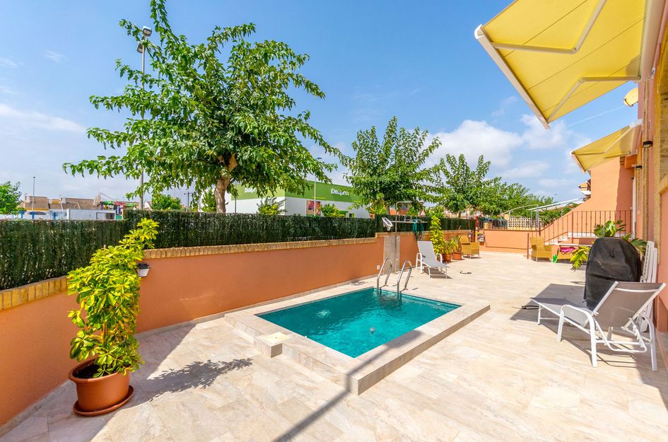 Villa in Pilar de la Horadada