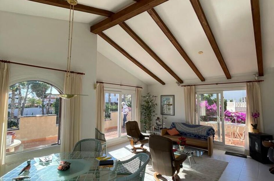 Villa in Res. Las Filipinas