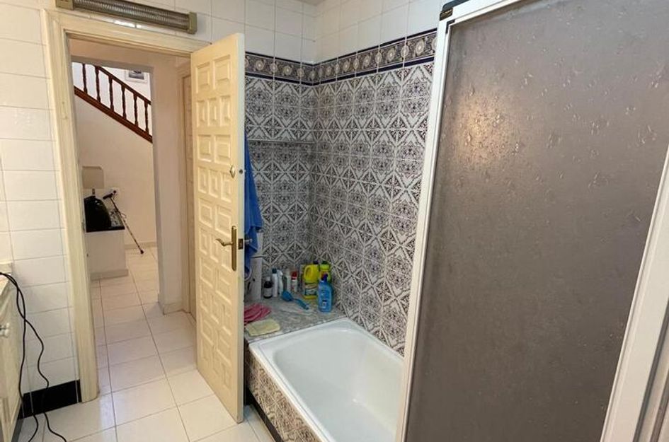 Villa in Res. Las Filipinas