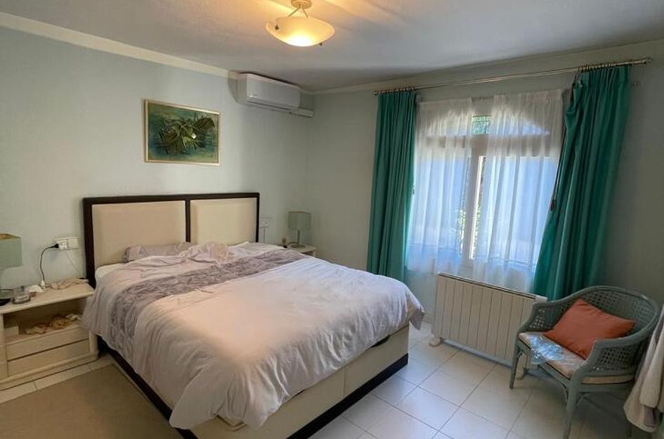 Villa in Res. Las Filipinas