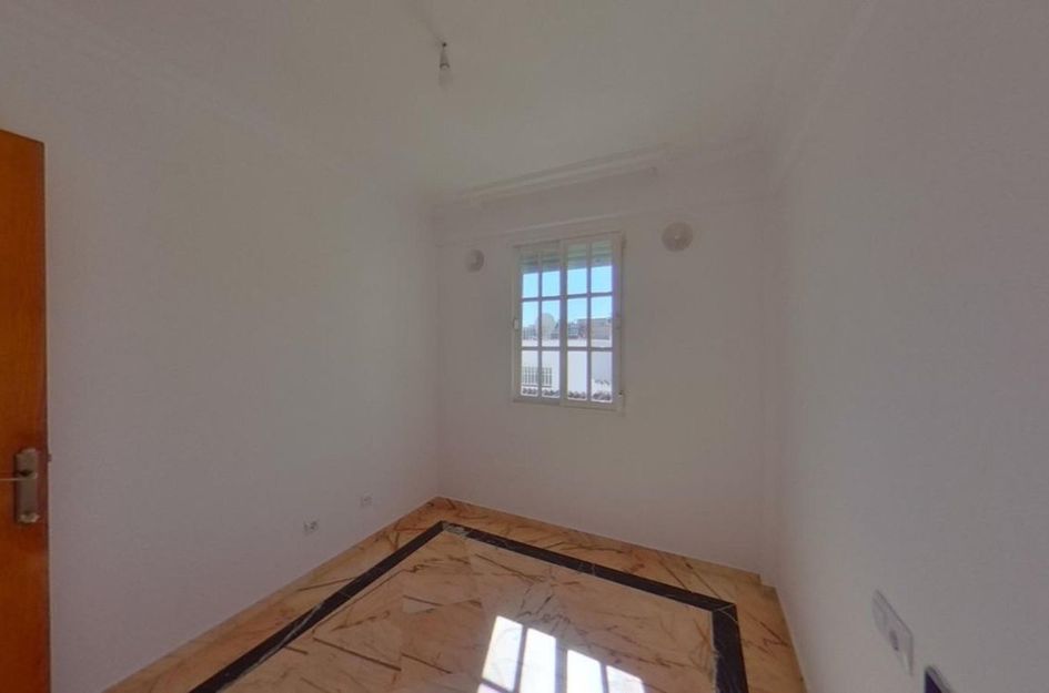 Appartement in Urbanización Puerto de Estepona