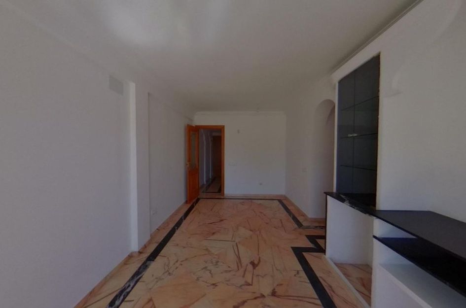 Appartement in Urbanización Puerto de Estepona
