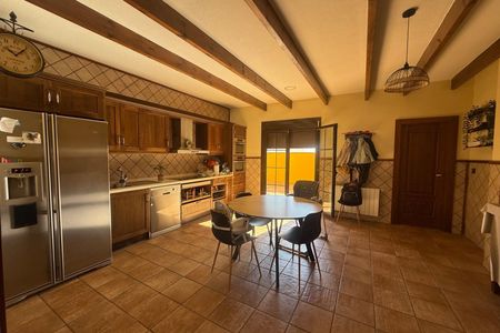 Huis in Jerónimo y Avileses