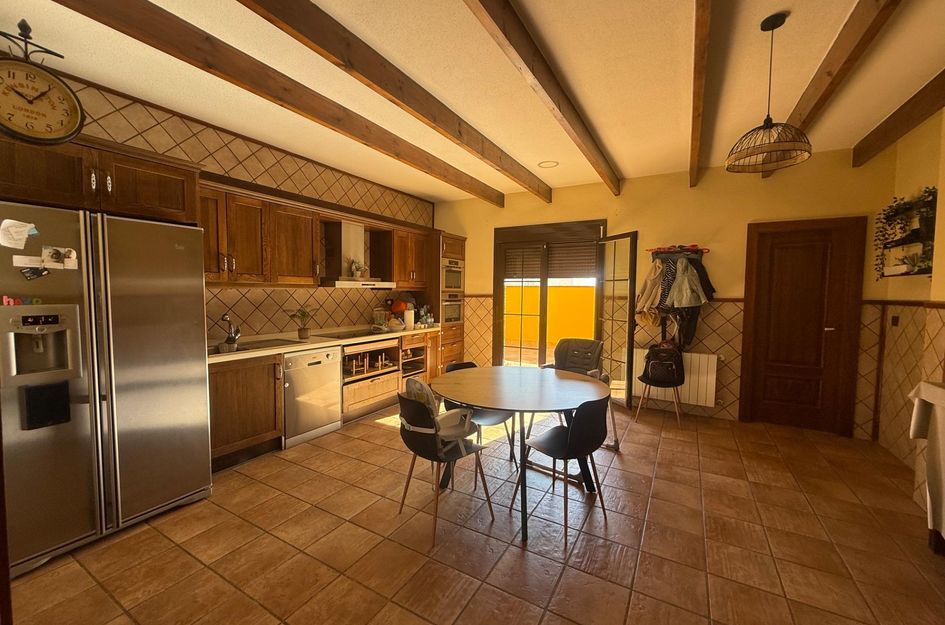 Huis in Jerónimo y Avileses