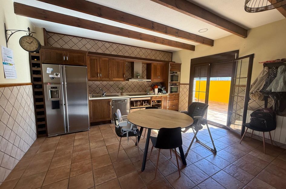 Huis in Jerónimo y Avileses