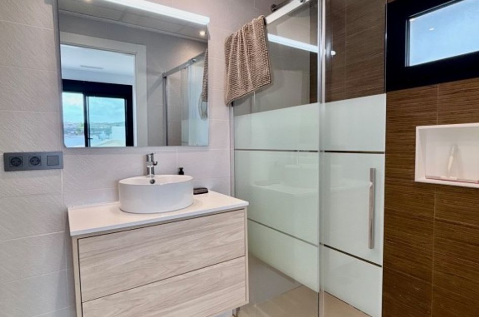 Villa in Benejússer