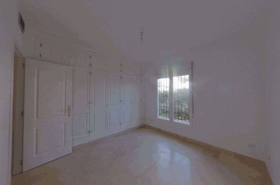 Appartement in Urbanización Puerto de Estepona